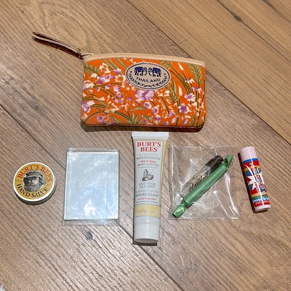 Beauty Sampler - Picture 3 of 3